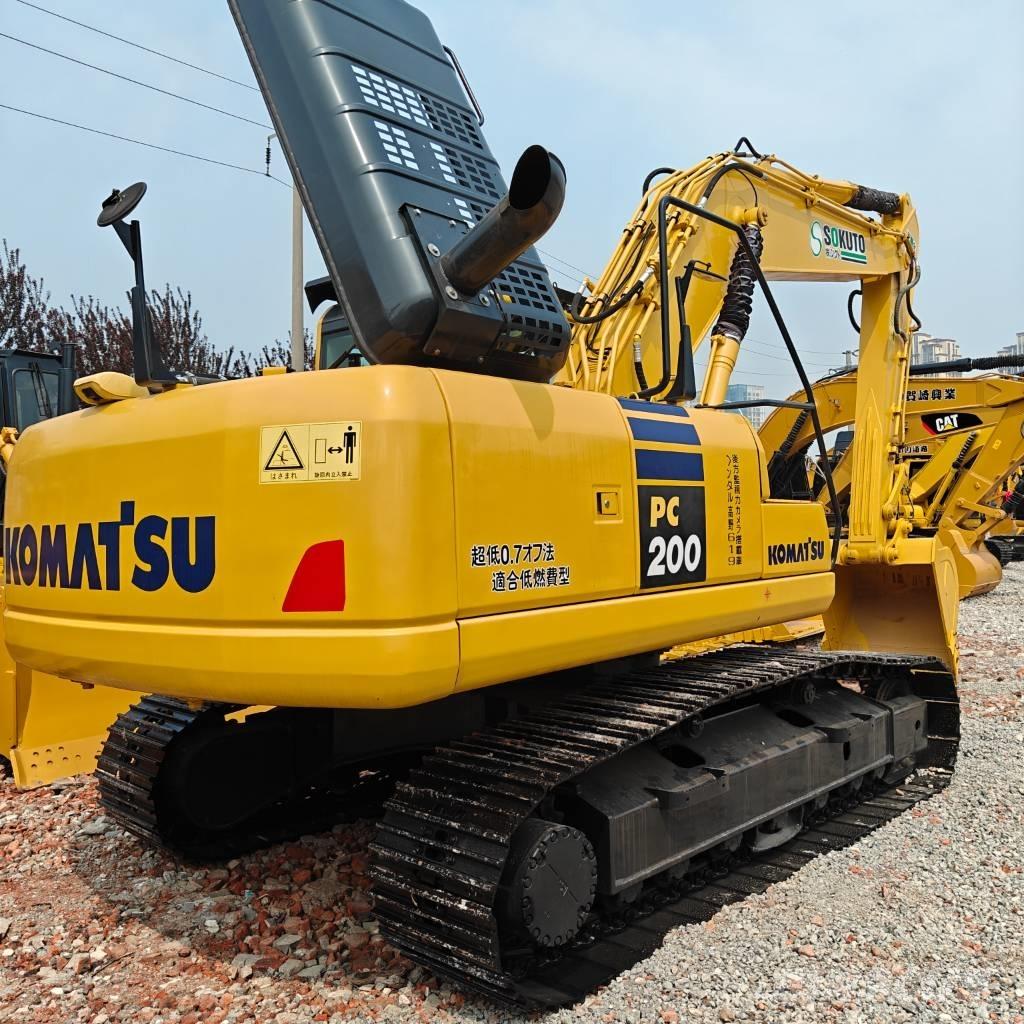 Komatsu 200-8 Bandgrävare