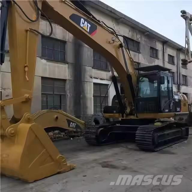 CAT 324 D Bandgrävare