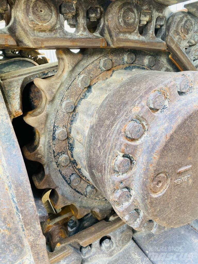 CAT 330 fln Bandgrävare