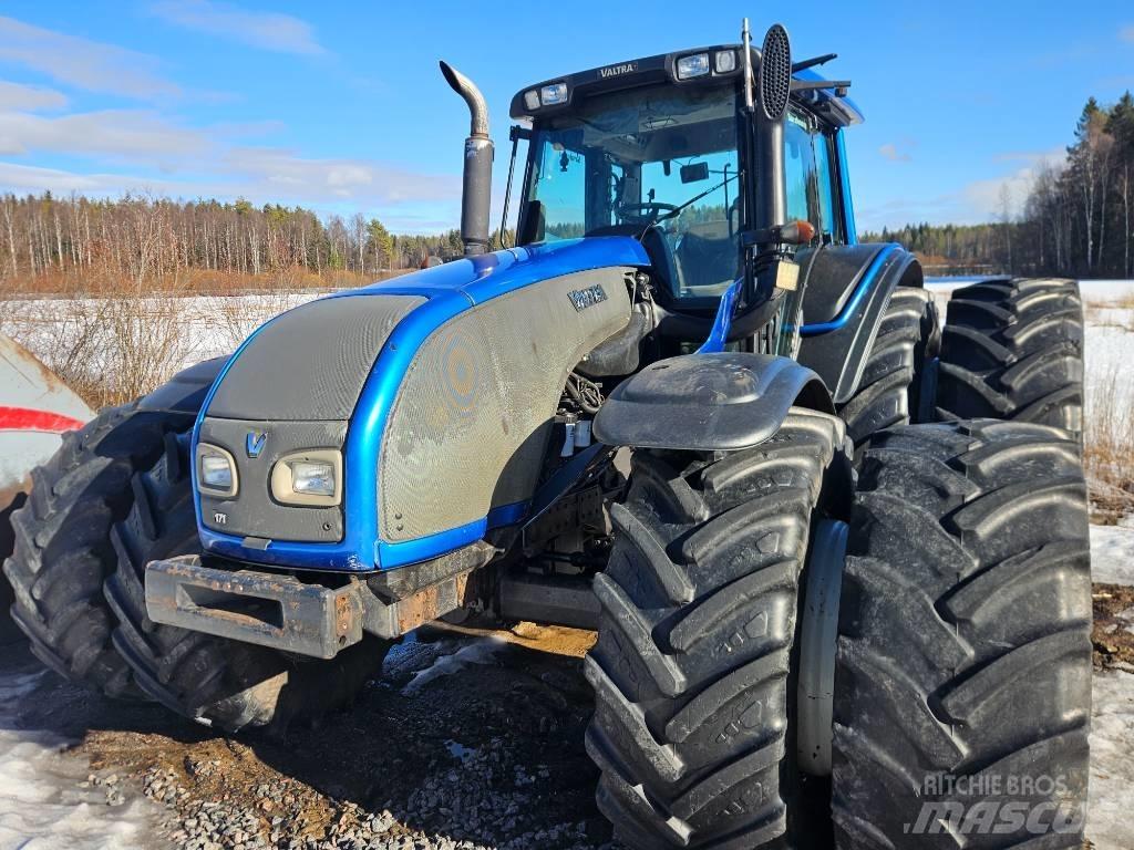 Valtra T 171 Traktorer
