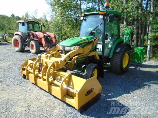 John Deere 4066 R Traktorer