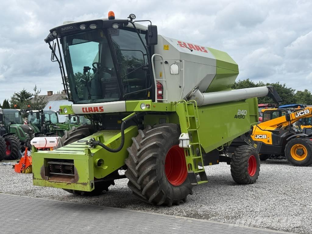 Claas Avero 240 Skördetröskor