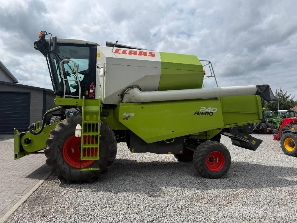 Claas Avero 240 Skördetröskor