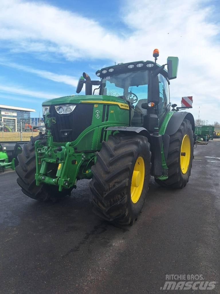 John Deere 6R250 Traktorer