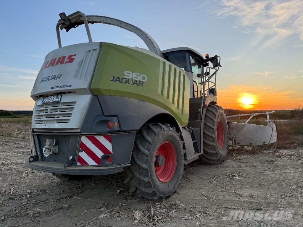 CLAAS Jaguar 960 4WD Fälthackar