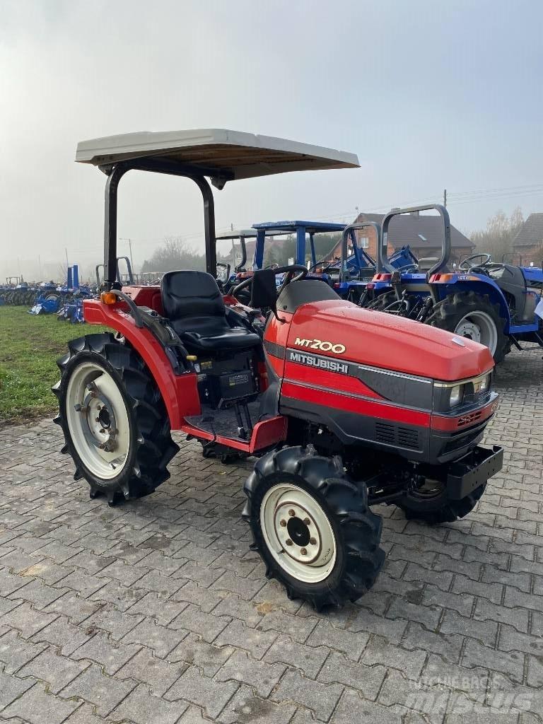 Mitsubishi MT200 Kompakttraktorer