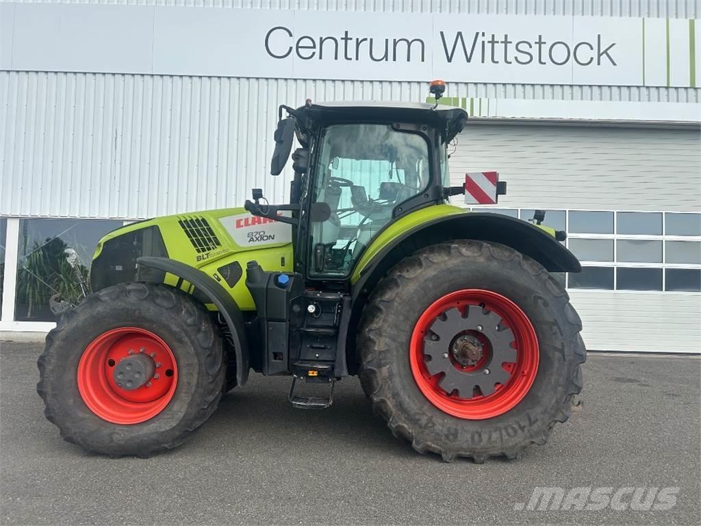 CLAAS Axion 870 Traktorer