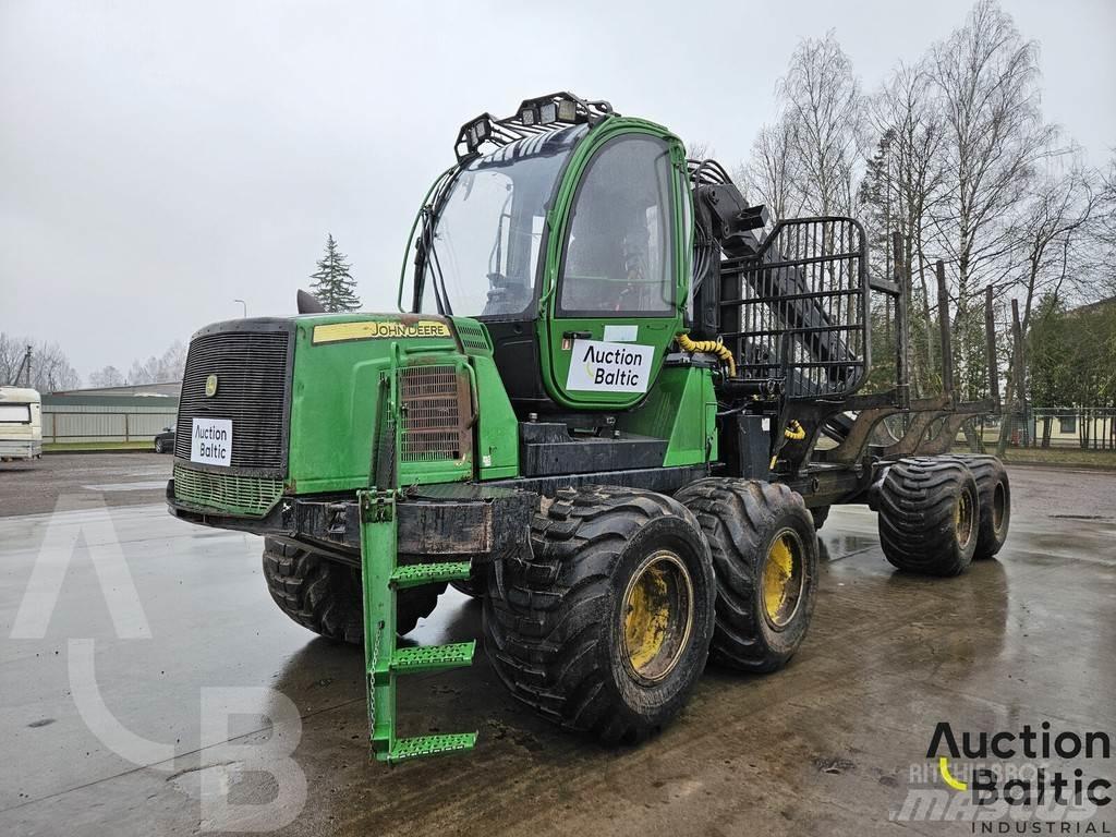 John Deere 1010 E Skotare