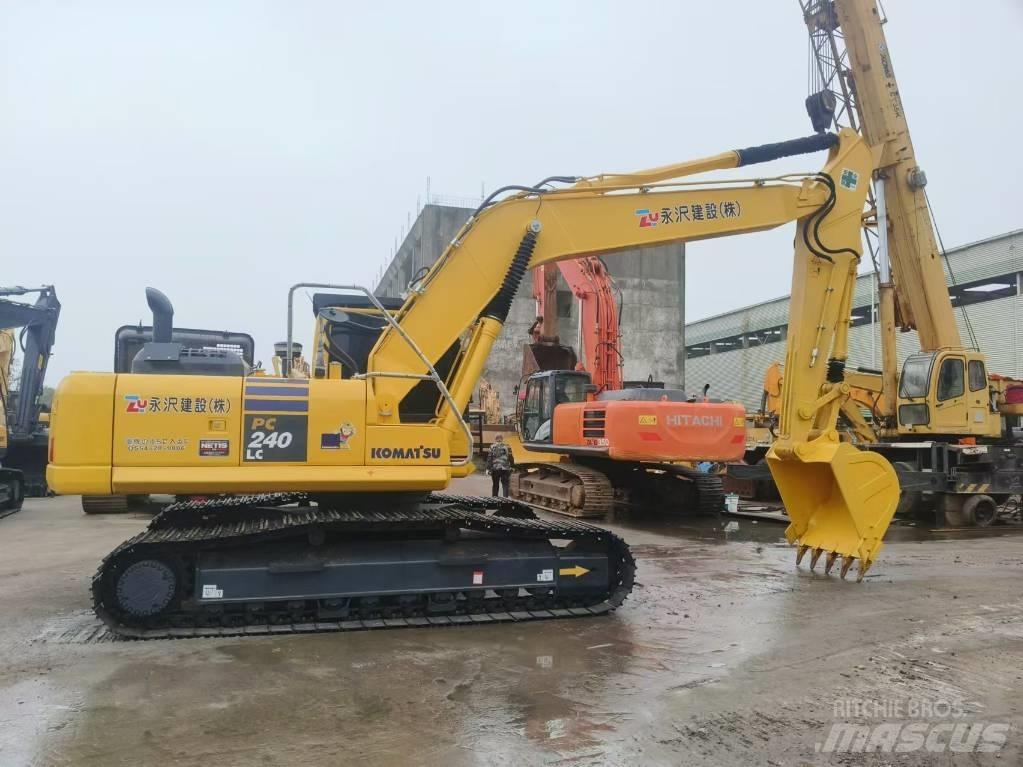Komatsu PC 240 Bandgrävare