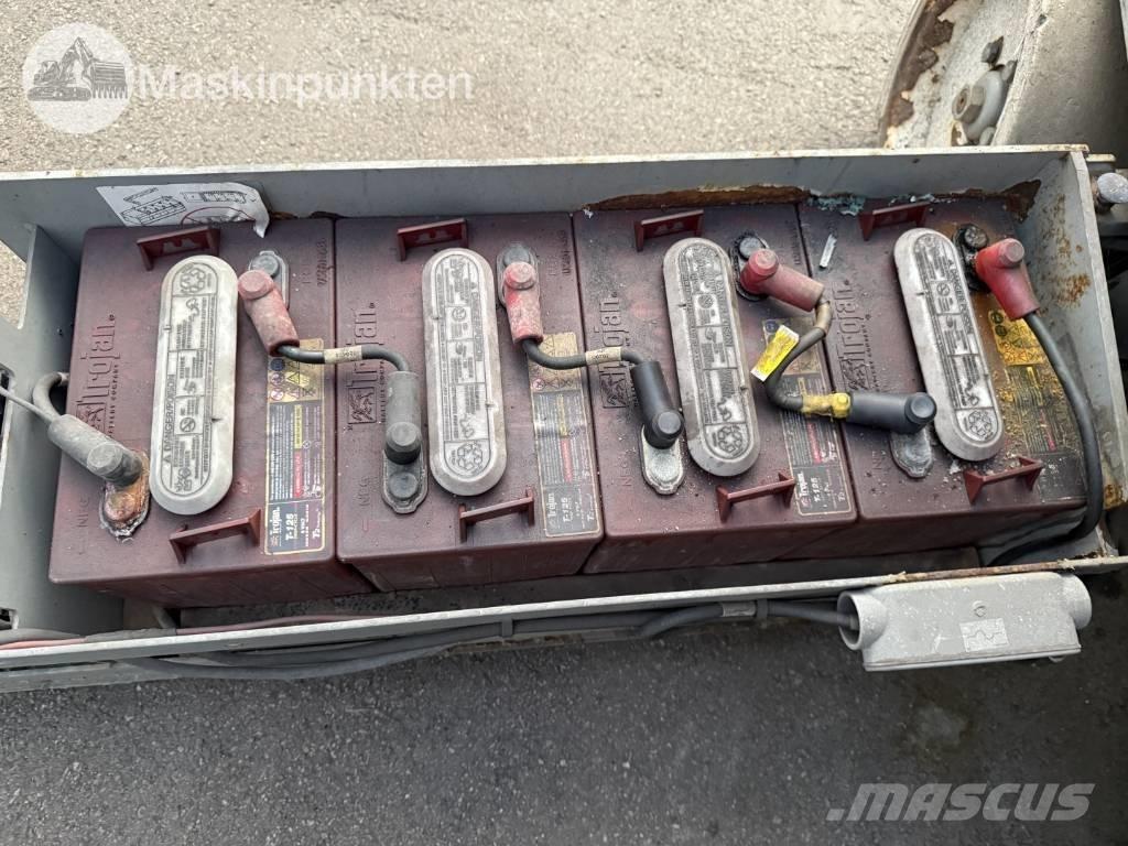 SkyJack SJ III 4626 Saxliftar