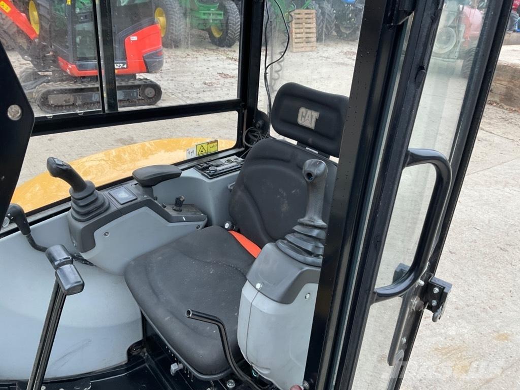 CAT 302.7 D CR Minigrävare < 7t