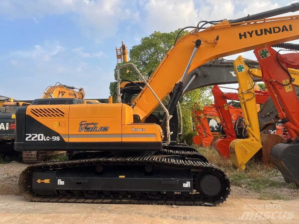 Hyundai R220LC-9S Bandgrävare