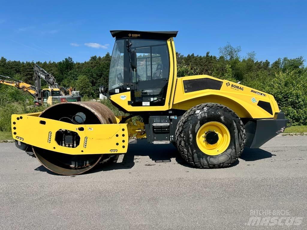Bomag BW 213 D-5 Andra vältar