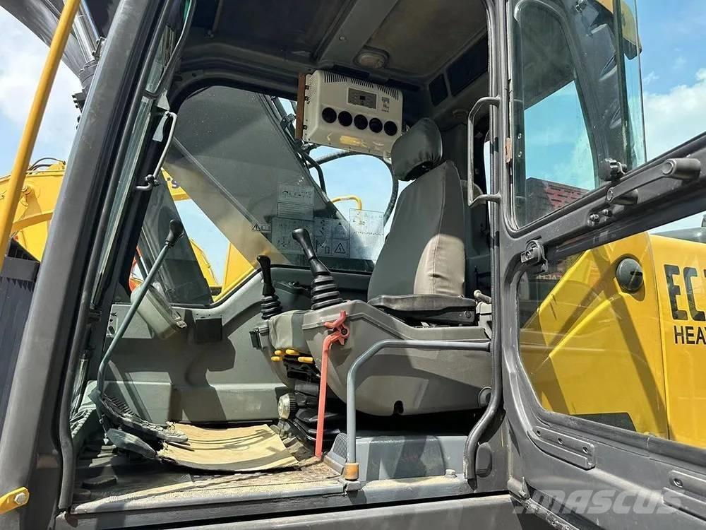 Volvo EC240D Bandgrävare