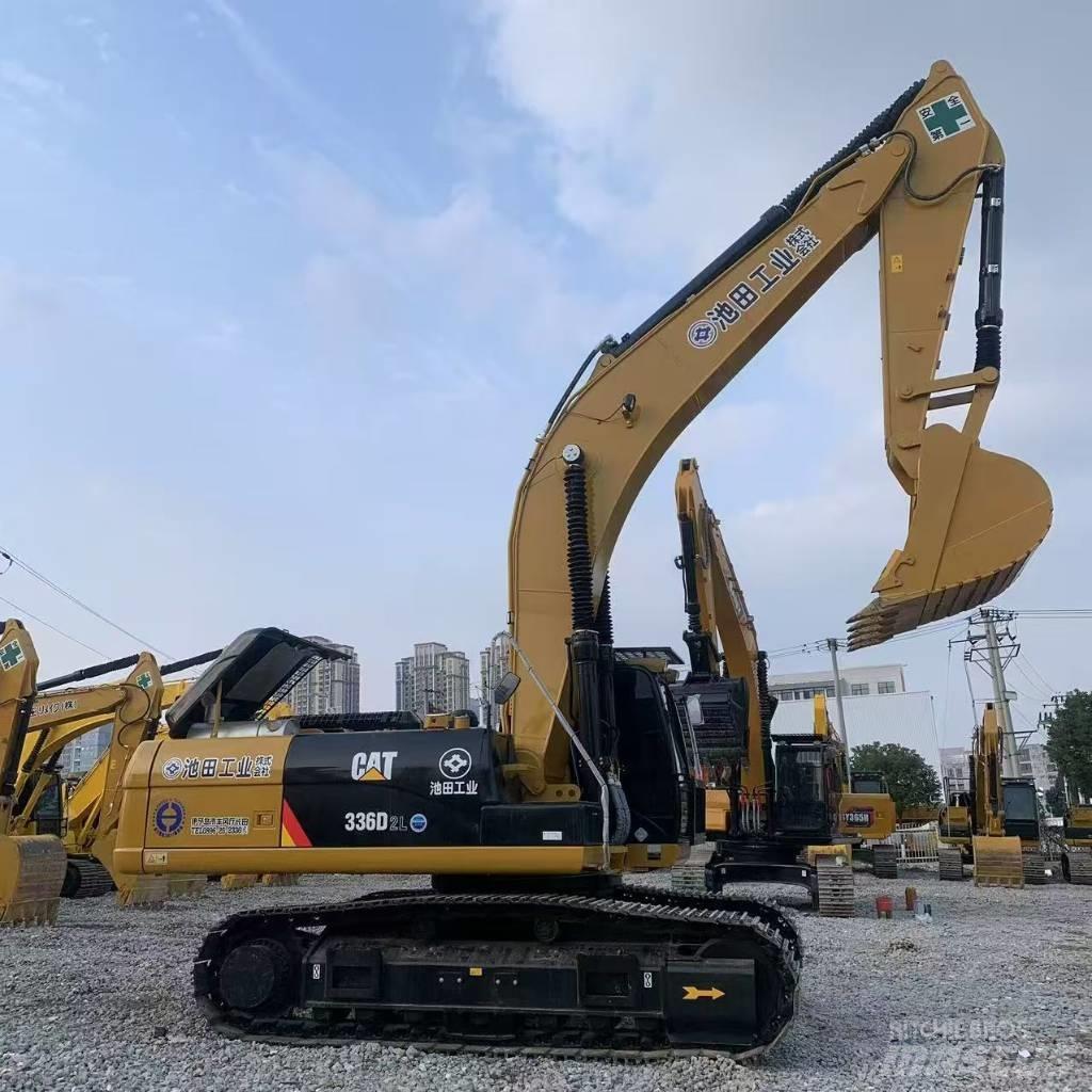 CAT 336 D Bandgrävare