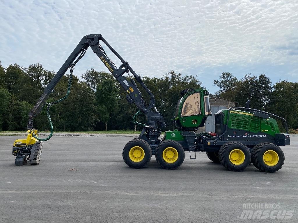 John Deere 1270 G Skördare