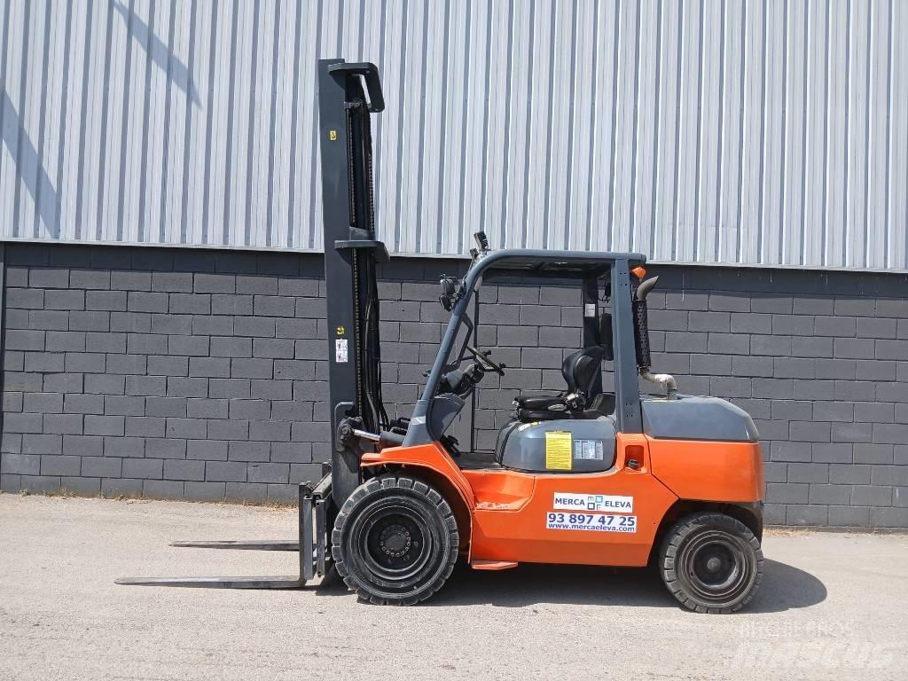 Toyota 42-7 FD 40 Dieselmotviktstruckar