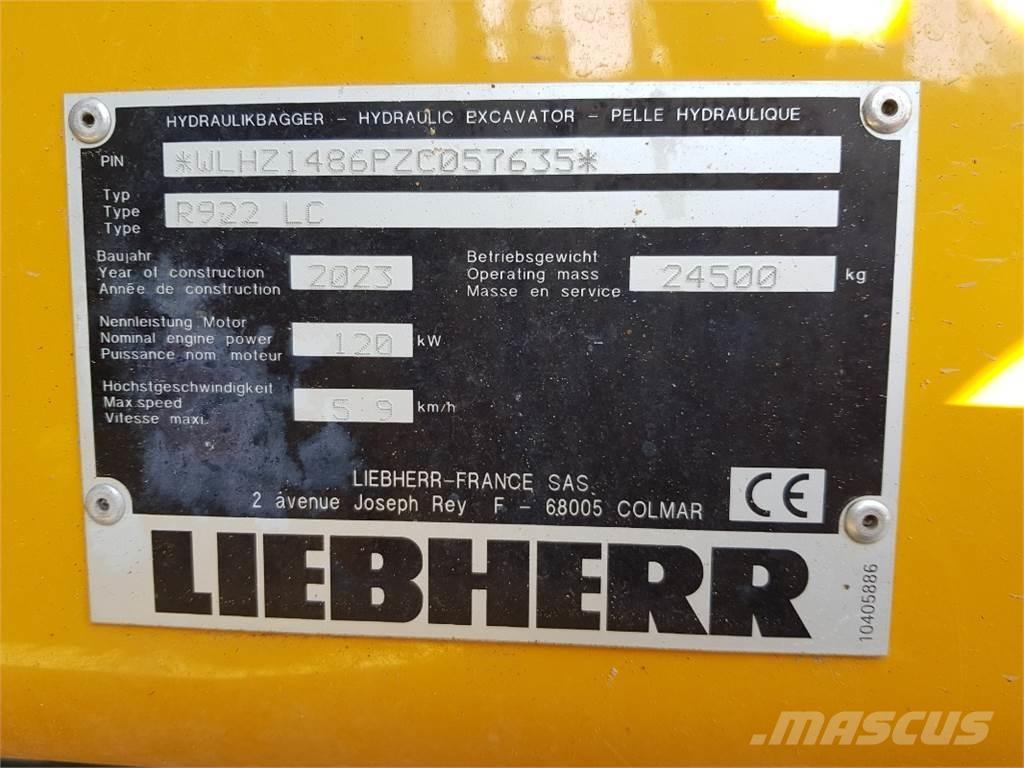Liebherr R922 Bandgrävare