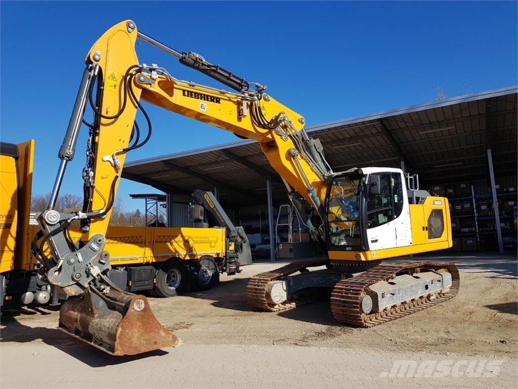 Liebherr R922 Bandgrävare