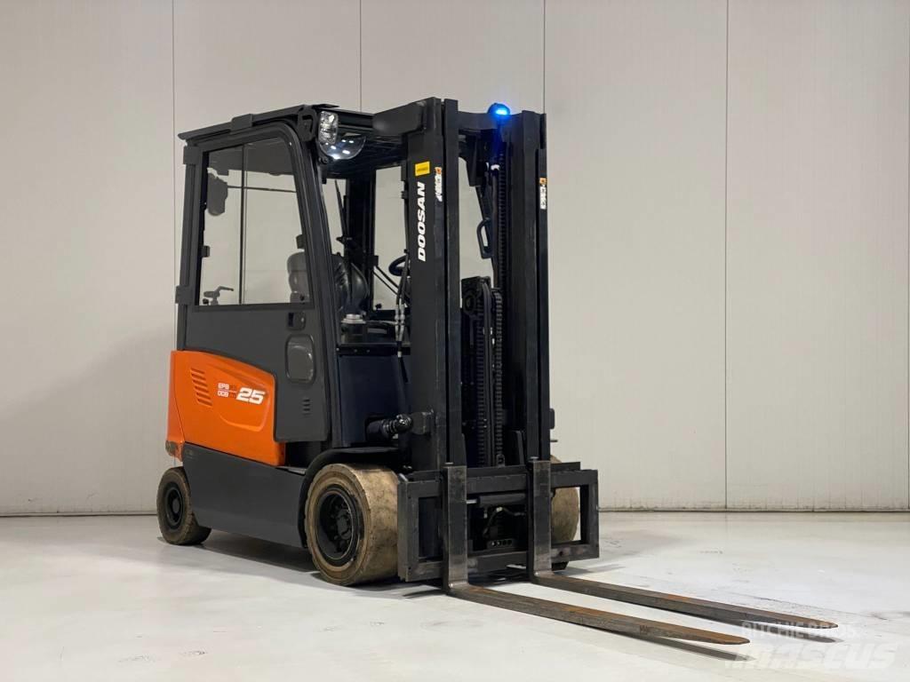 Doosan B25X-7 Elmotviktstruckar