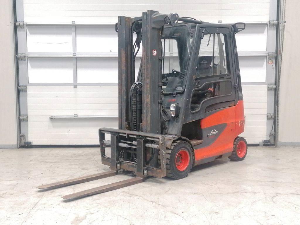 Linde E30H-01/600 Elmotviktstruckar