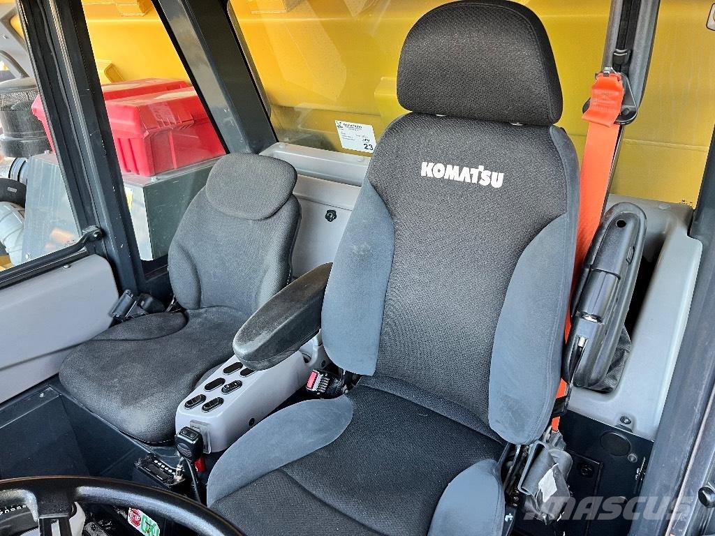 Komatsu 605-8 Gruvtruck