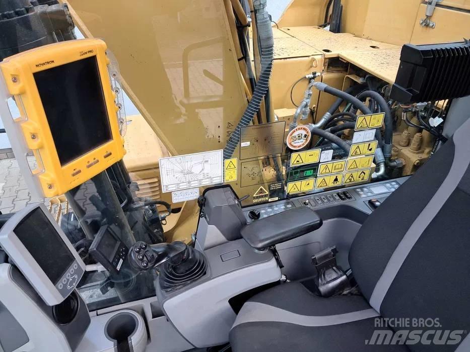 CAT 313 F L Bandgrävare