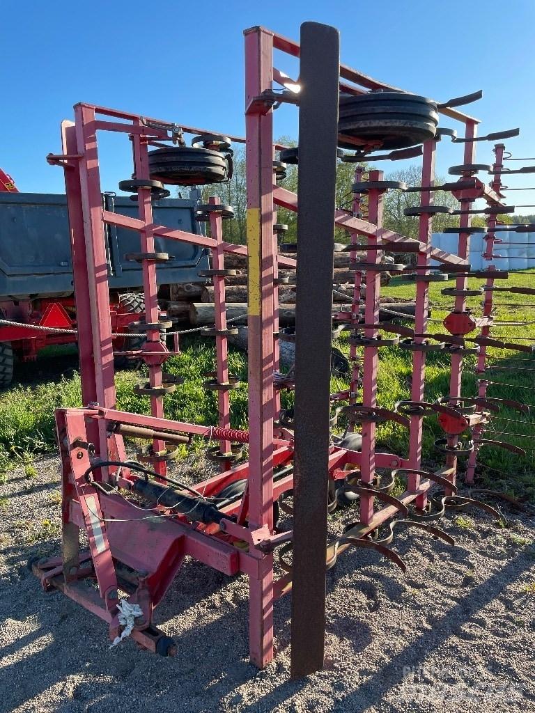 Väderstad HJ470 Harvar