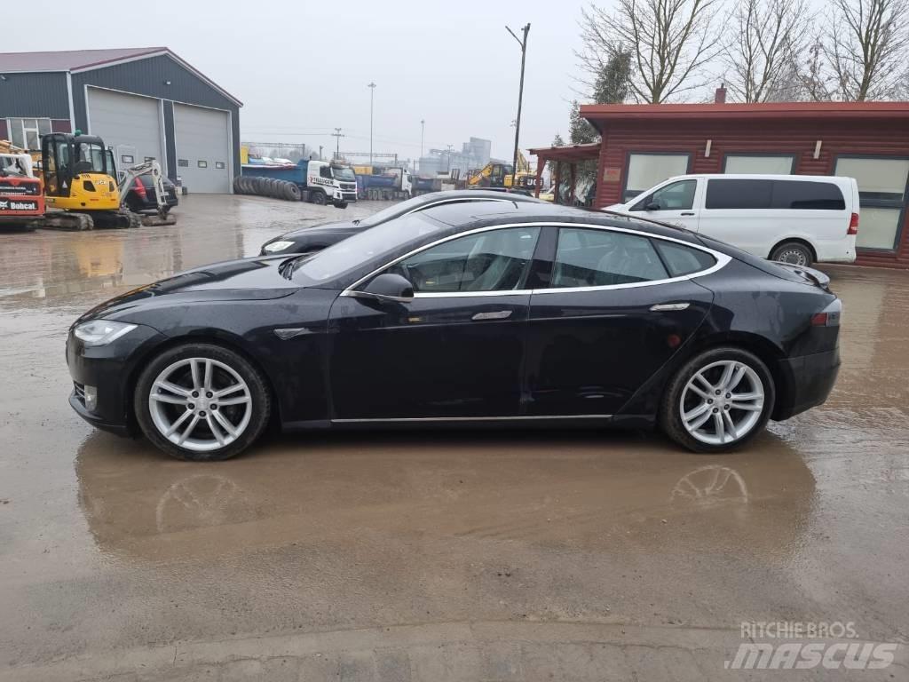 Tesla Model S P85D Personbilar