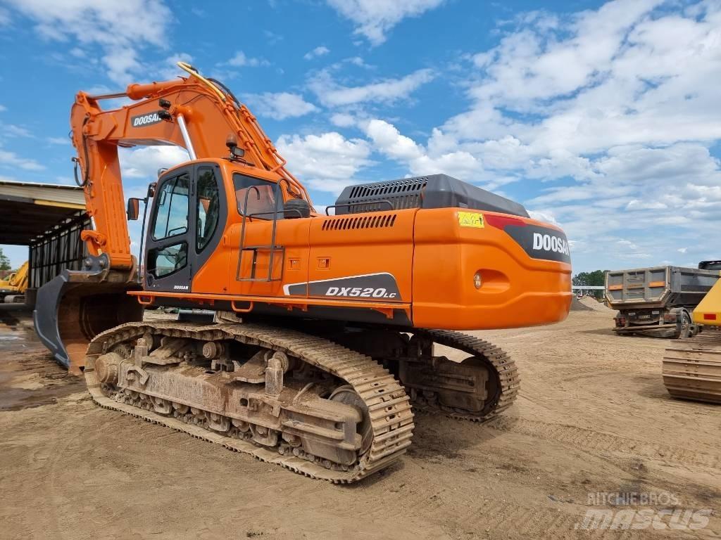 Doosan DX 520 LC Bandgrävare