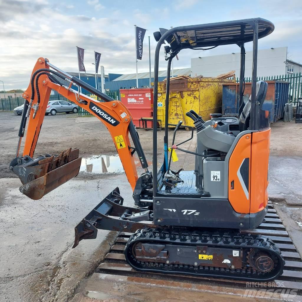 Doosan DX 17 Hjulgrävare