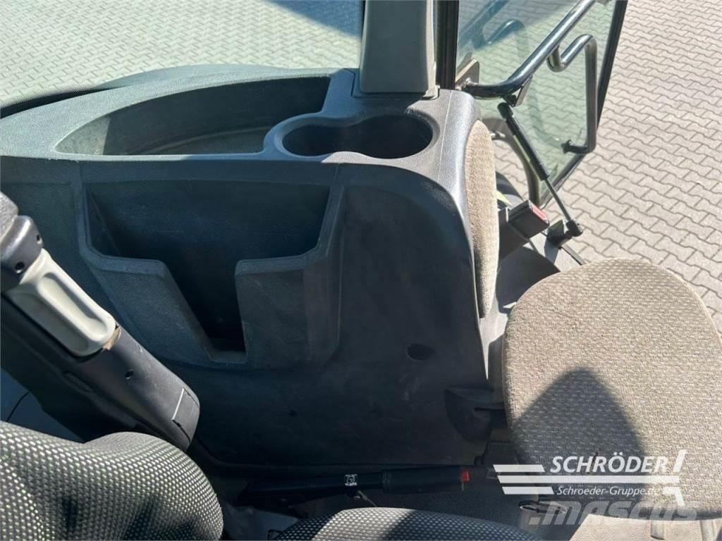 CLAAS ARION 640 Traktorer