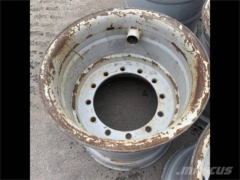 Gremo 1350 24x26,5 Däck, hjul och fälgar