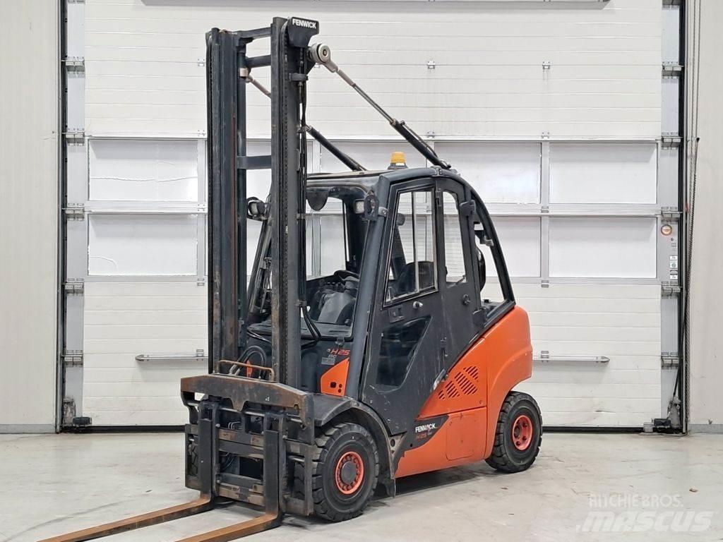 Linde H25D-02 Dieselmotviktstruckar