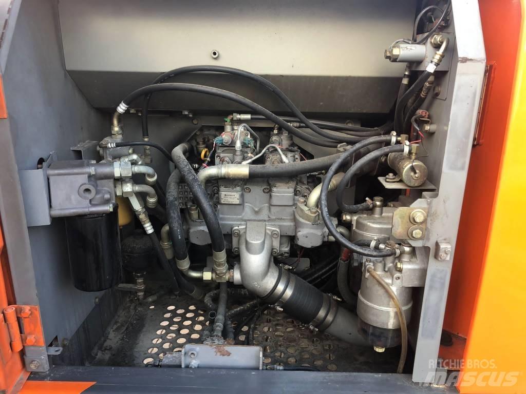 Hitachi ZX 210 LC-3 Bandgrävare