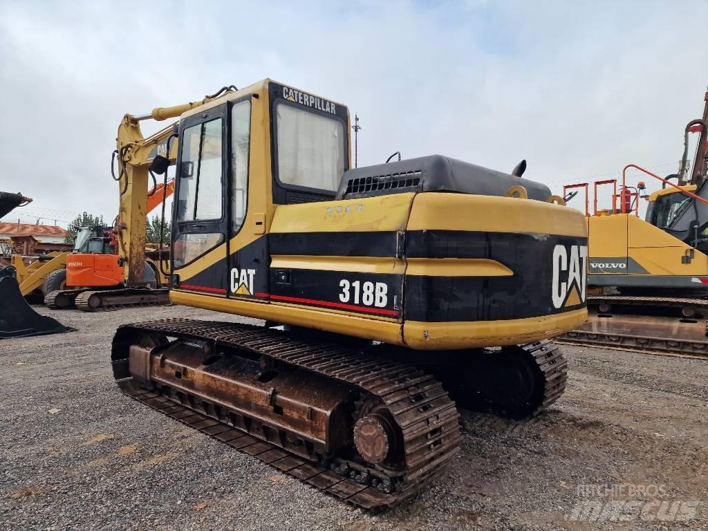 CAT 318 B L Bandgrävare