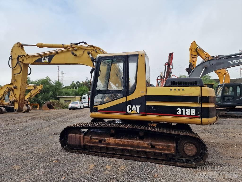 CAT 318 B L Bandgrävare