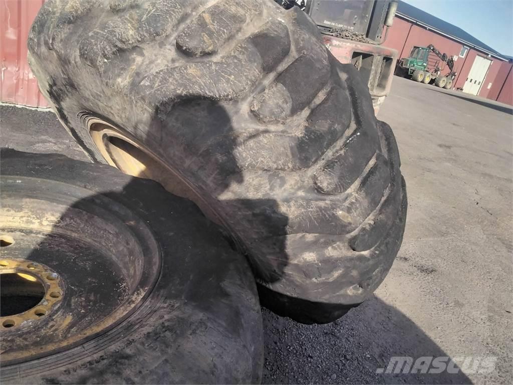 Nokian Els 17,5x25 Däck, hjul och fälgar