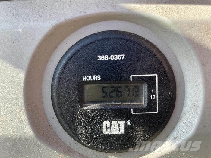CAT 320FL Bandgrävare