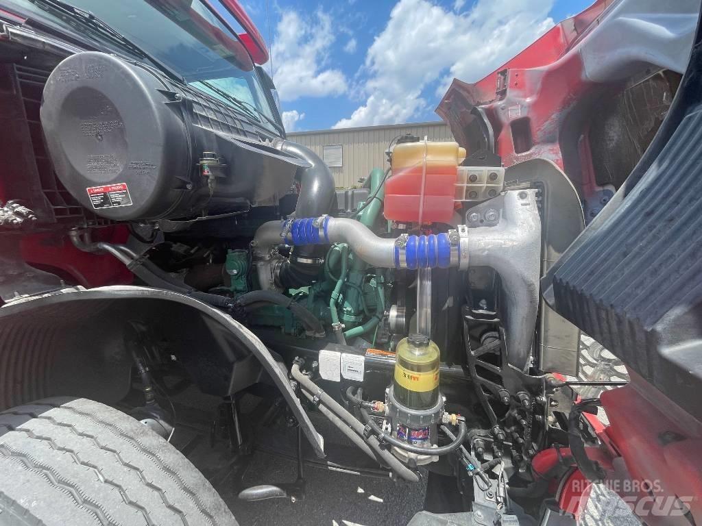 Volvo VNL64T300 Dragbilar