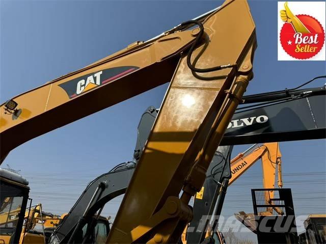 CAT 320 B L Bandgrävare
