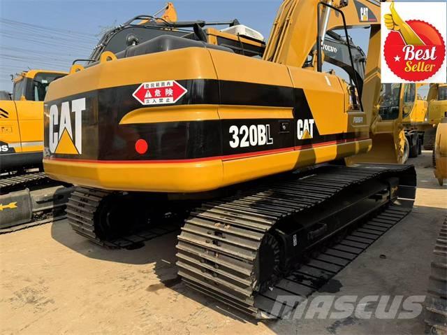 CAT 320 B L Bandgrävare