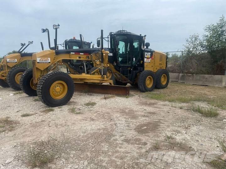 CAT 140 M 2 Väghyvlar