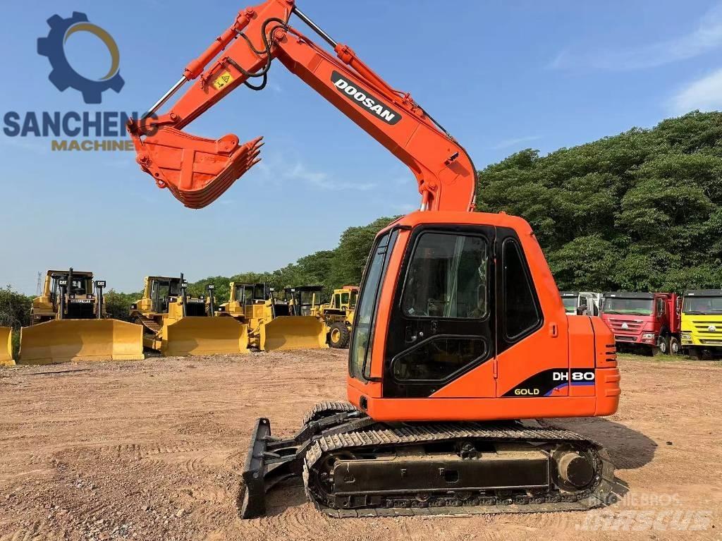 Doosan DH 80 Bandgrävare