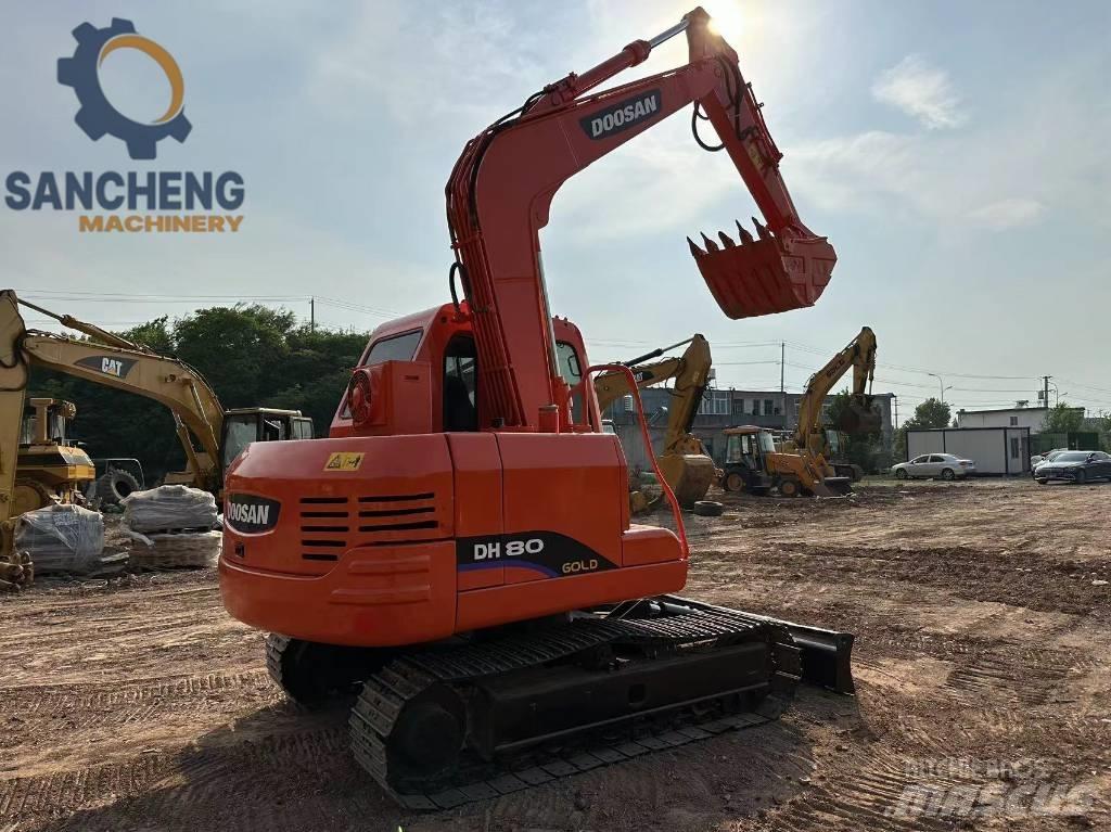 Doosan DH 80 Bandgrävare