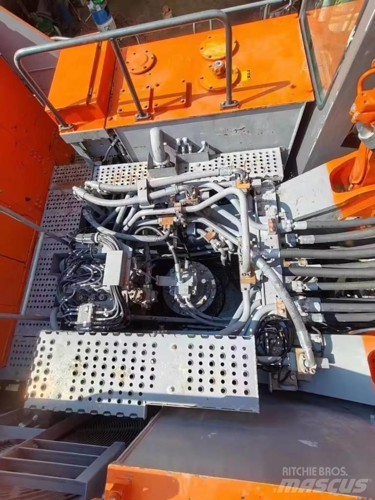 Hitachi EX 1200 Bandgrävare