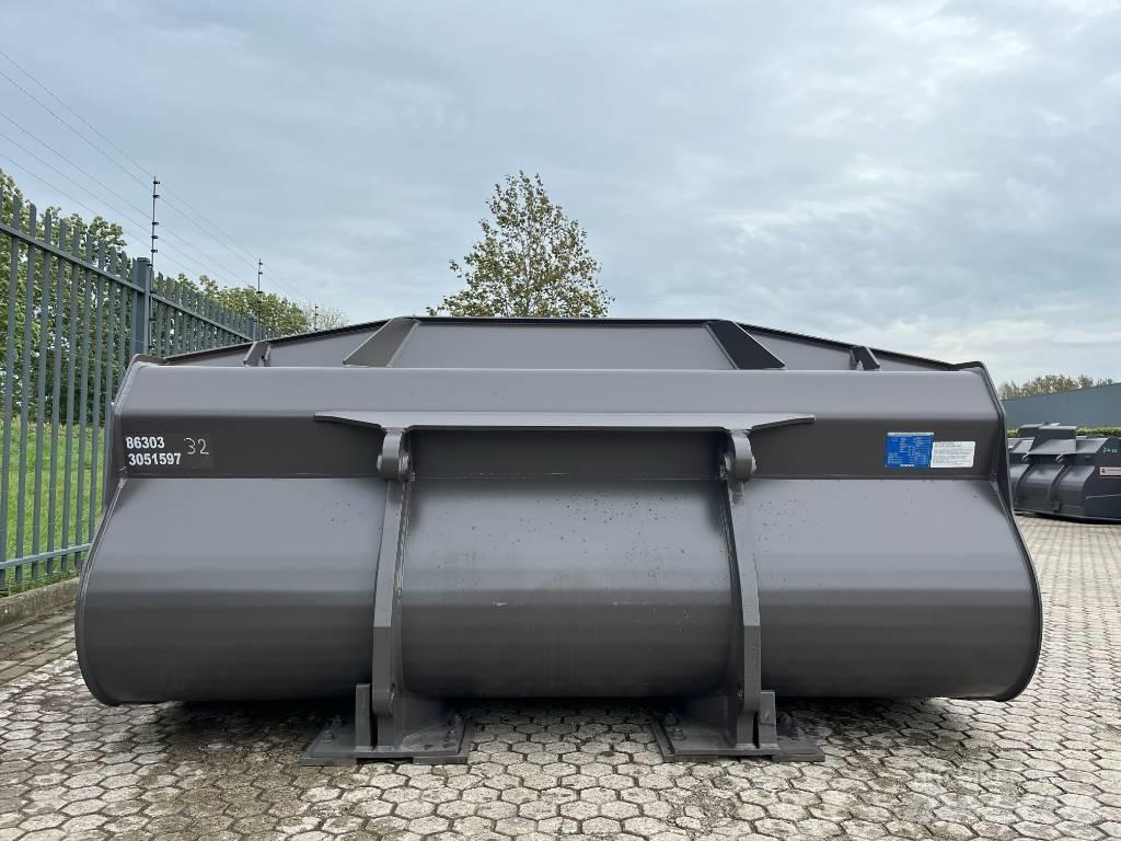 Volvo L 90 H Bucket Skopor