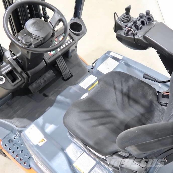 Toyota 8FBE16T Elmotviktstruckar