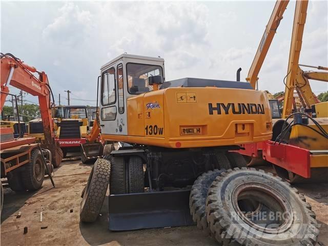 Hyundai R130WD Hjulgrävare