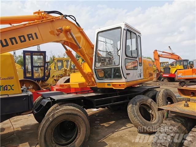 Hyundai R130WD Hjulgrävare